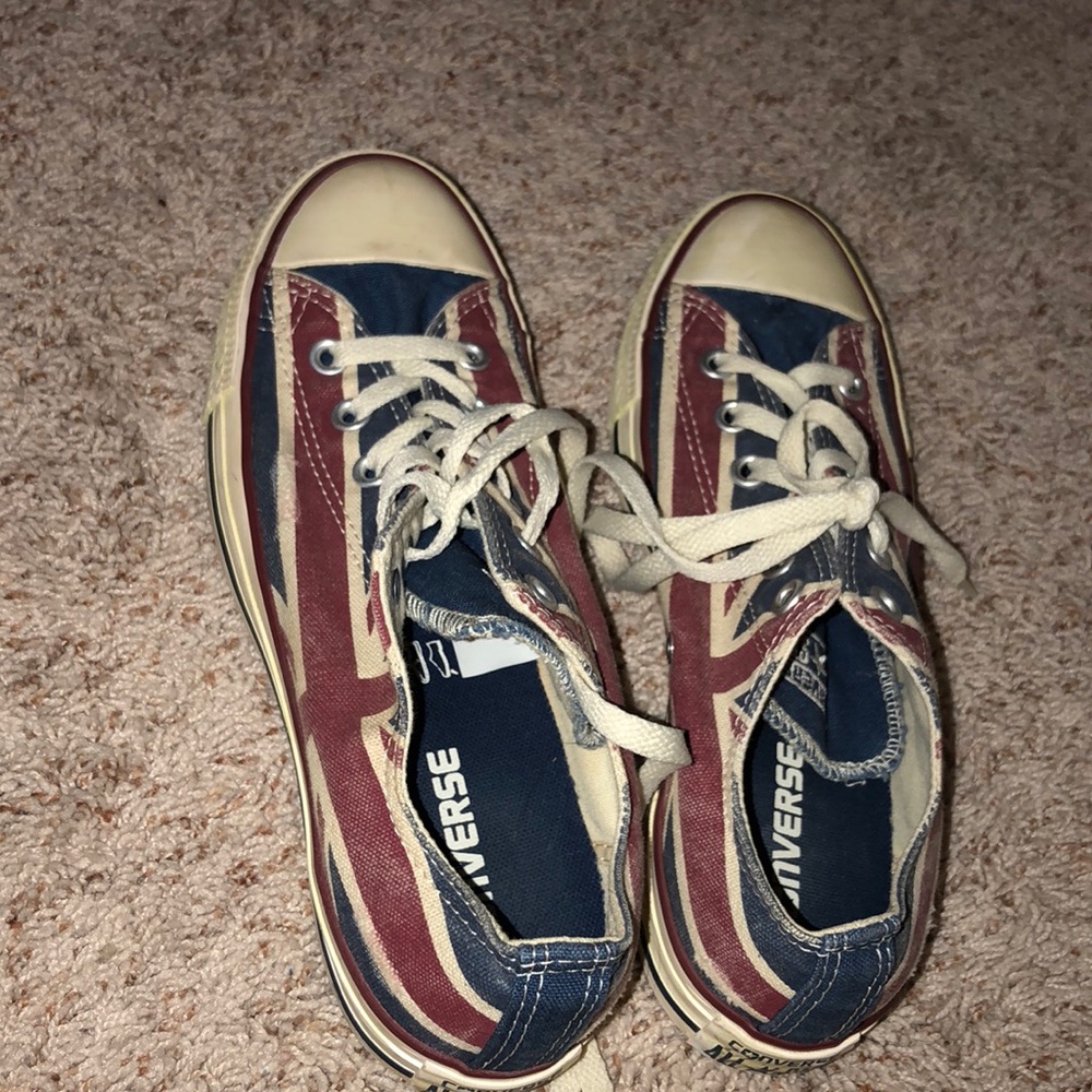 British flag Converse!!